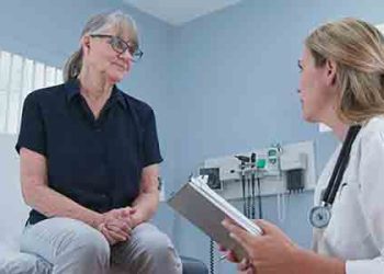 “치료비 무서워 병원 못가”…미국인 38%, 심각한 질병도 치료 미뤄 [갤럽]