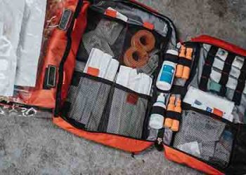 “지진대비 응급키트 미리 챙기자”