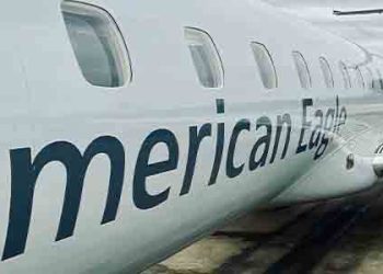 공항 지상요원 비행기 엔진으로 빨려들어가 사망