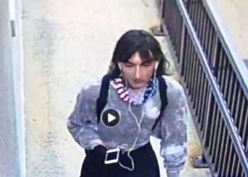 “총기난사범 아버지도 책임져야”.. 총격범 아버지 기소