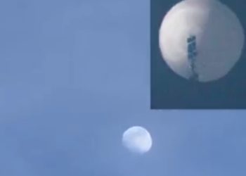 미국 영공에 中고고도 정찰풍선 발칵…핵 격납고까지 날아가(영상)