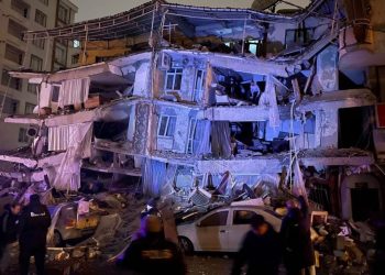 (영상)튀르키예 7.8 강진…1300여명 사망