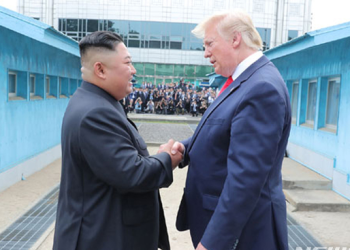 미국인 10명 중 7명 “바이든, 김정은에 회담 제안해야”