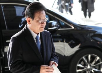 ‘대장동·위례신도시 개발비리 이재명  검찰출석