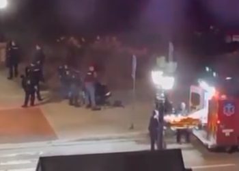 대학캠퍼스 총격 3명사망·5명부상, 범인자살(영상)