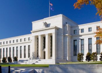 연준 이사 “금리 더 올려야…물가 안정 아직 멀어”