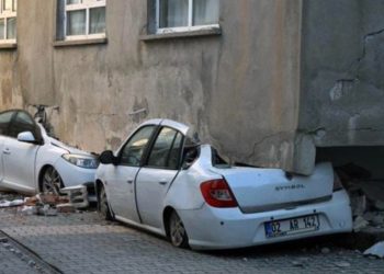 튀르키예 지진사망자 5만명 넘어서..여진 9천여회