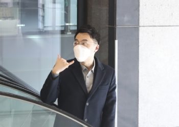 낯뜨거운 후원금 1위 친이재명계 김남국 의원