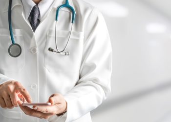 의사면허 위조 정형외과 전문의 행세, 27년만에 들통