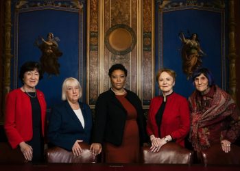 연방 예산 관리 여성 정치인들 독무대