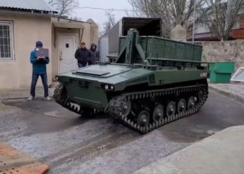 러, 로봇탱크 투입…미국 탱크 지원에 맞불(영상)