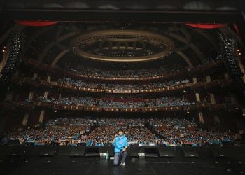 임영웅, LA콘서트 관객 6000여명 환호