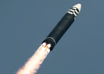“북, 동해상으로 ICBM 발사”…유엔 안보리 소집, NSC 상임위 개최