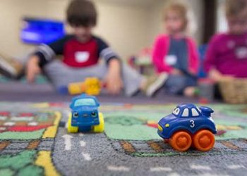 철썩 같이 믿은 데이케어 직원, 아동 성추행범이었다