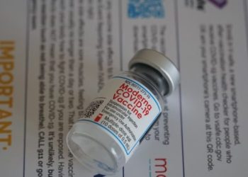 모더나, 코로나 백신 가격 최소 5배 올린다..1회 130달러