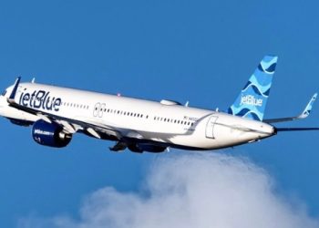 제트블루, 보스턴 공항 착륙 중 충돌참사 간신히 모면