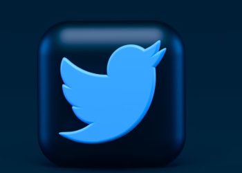 “직원 80% 해고하고 정상운영 기대했나?”