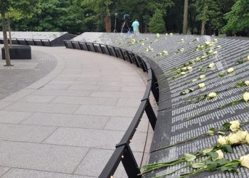 1000개 오탈자 투성이 ‘한국전 추모의벽’ 기명 오류 진상규명한다