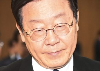 유족측 이재명 조문 거부..장시간대기 조문 못해