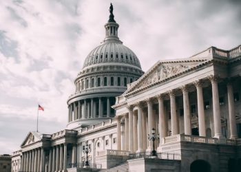 “코로나 기원은 OO”…하원, 기밀 해제법안 통과