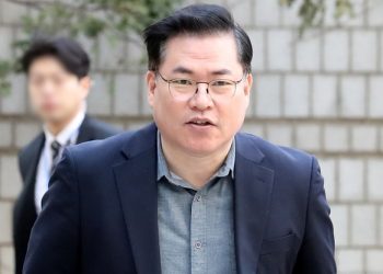 유동규 “700억 배당금 옮기려 별도회사 설립 검토했다”
