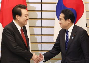 尹-기시다, 셔틀외교 재개 합의