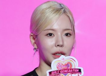 ‘이수만 조카’ 써니 “SM 분쟁 모르고 주식도 없어”