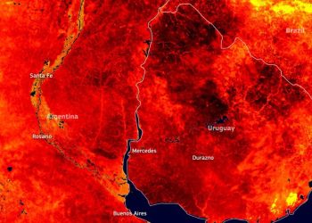 아르헨티나 117년만의 폭염..수영복 등교