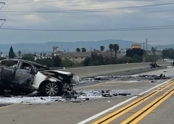 71번 프리웨이 역주행,  6중 연쇄 추돌 사고…4명 사망