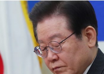 민주당원들 “이재명, 물러나라”..직무정지 가처분신청