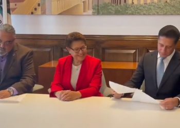 LA교육구 임금협상 극적타결, 인상분 소급적용..배스 시장 적극 중재(영상)