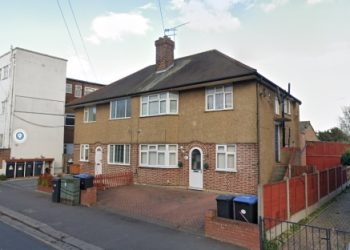 [부동산] 이 집이 14년 간 안팔린 이유는?