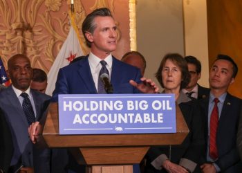 “개스값 멋대로 못올린다”..오일업계 가격규제 주법 서명, 전국 최초(영상)