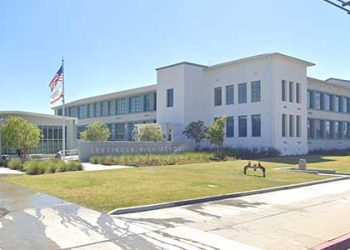 론데일서 고교 체육시간 부상 학생 사망