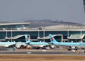 이륙 직전 대한항공 여객기서 실탄 발견, 승객 218명 대피