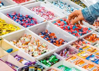 캔디 더 이상 못 먹게 되나…암유발 5개 화학물질 금지법안 발의