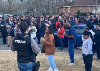 6살 제자에 교실서 총 맞은 교사, 4천만달러 소송