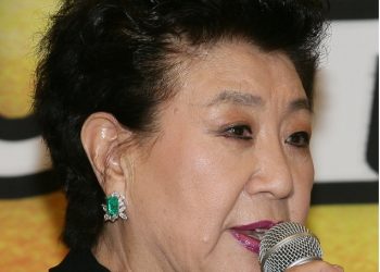 ‘밤안개’ 원로 가수 현미 별세…향년 85세