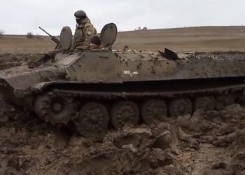 바흐무트는 진흙탕…우크라 반격 하늘에 달렸다(영상)