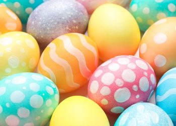 “비싼 달걀 대신 감자로” 이스터 포테이토 만들기 확산