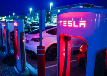 미국 “2032년까지 신차 67% 전기차로 대체”