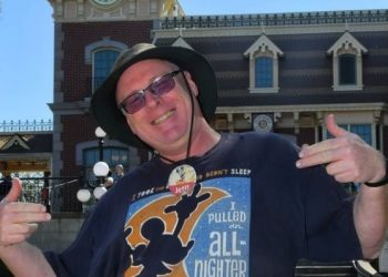 디즈니랜드 3천번 간 OC 남성의 숨은 꿀팁은?