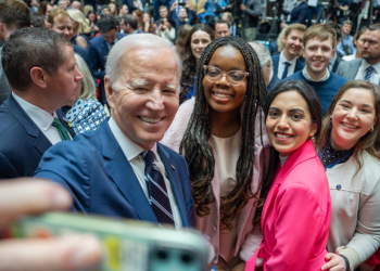 바이든, 조상고향 아일랜드 앞서 북아일랜드 찾아