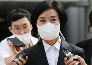 민주당 뒤흔드는 ‘돈봉투 게이트’…”정치낭인이 브로커 활동”