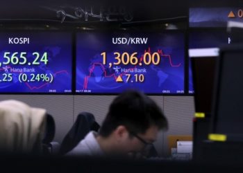 긴축 우려에 환율 12원 급등…1311.1원 마감