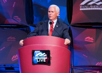 펜스 전 부통령, 대배심 출석 증언…”트럼프 수사 분기점”