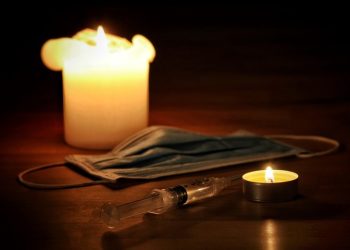 WSJ “미국 젊은 층 ‘신적 존재’ 믿음 증가…코로나 영향”