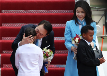 “화동 입맞춤이 성적학대?…머리에 포르노 밖에 없냐”