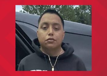 10대 흑인 소녀들, 실수로 남의 차 탔다 총격 당해