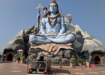 힌두사원 축제 중 우물 덮개 무너져 36명 사망(영상)